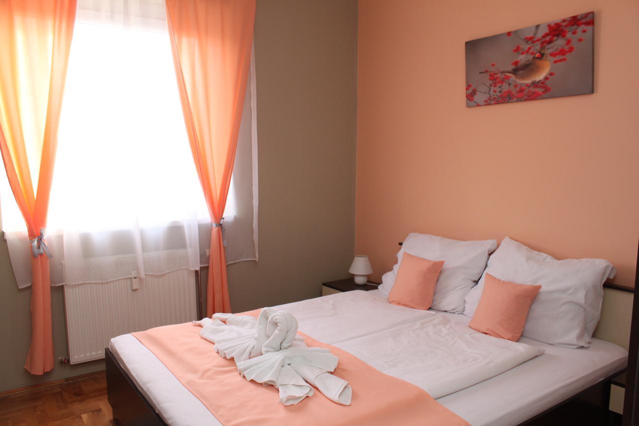 Sun Apartments Суботица Экстерьер фото